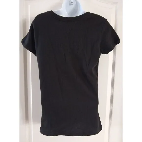 St. Patrick's Day V-Neck T-Shirt Medium (8/10) - Picture 3 of 7